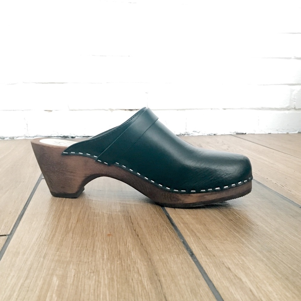 Maguba of Sweden Leather Clogs w/ Classic Heel
